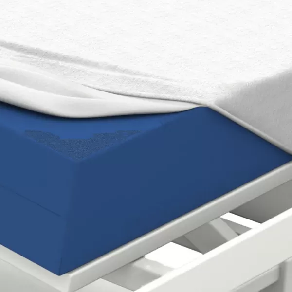 Простыня-наматрасник МЕТ, артикул 17119, из хлопкополиэфирного трикотажа с ПУ мембраной, размер 2000х900х80 мм