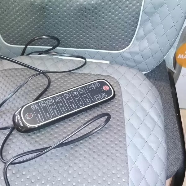 Накидка массажная MEDISANA MC 824 