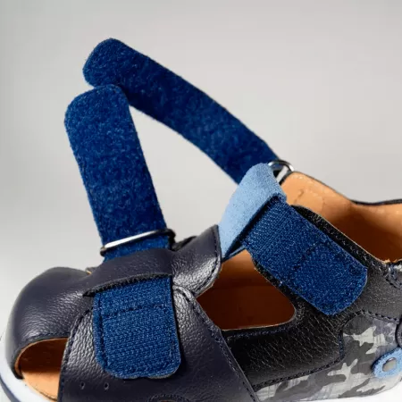 Сандалии ортопедические детские TWIKI TW-234-2 кожаные с закрытым носом цвет синий комбинированный 