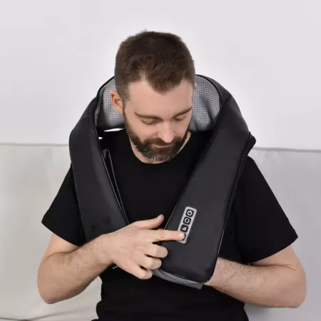 Массажер для шеи и плеч GESS RA-342 uBlack